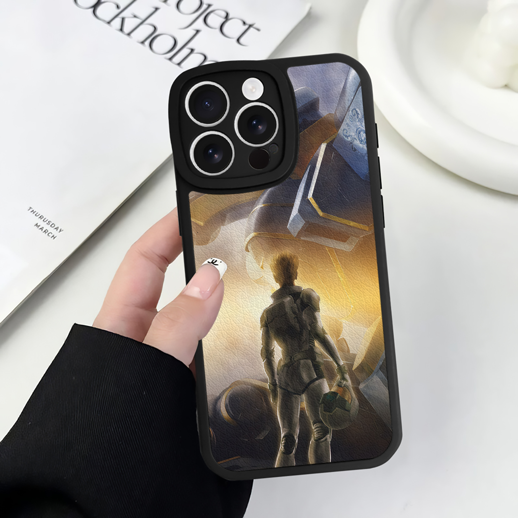 （画像用） 機動戦士ガンダム Mobile Suit Gundam 【iPhone 16シリーズ対応】シリコンスマホケース（レザー調） 材質：シリコン